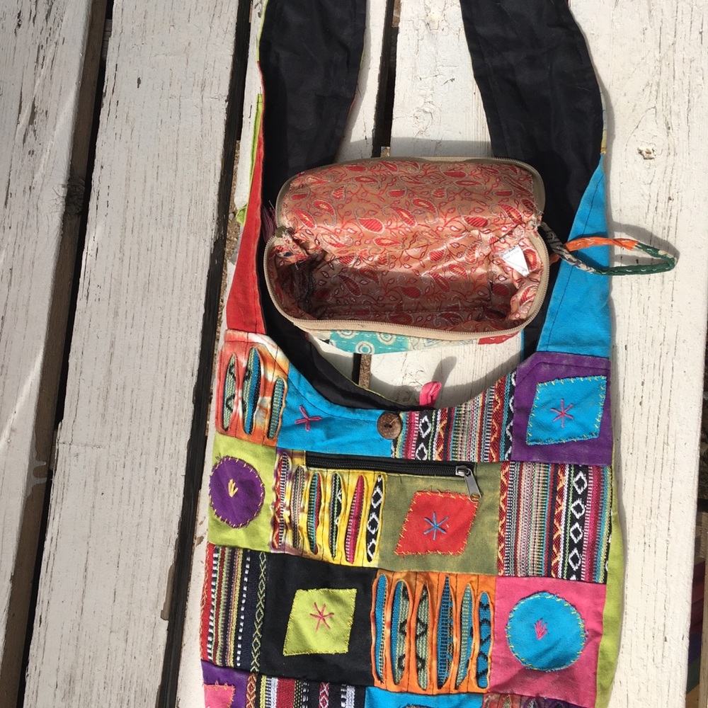 Bag - Picture 2 of 4